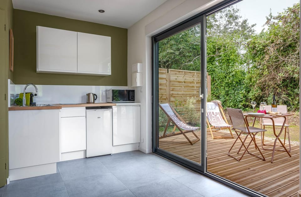 Patio, Kitchen or kitchenette