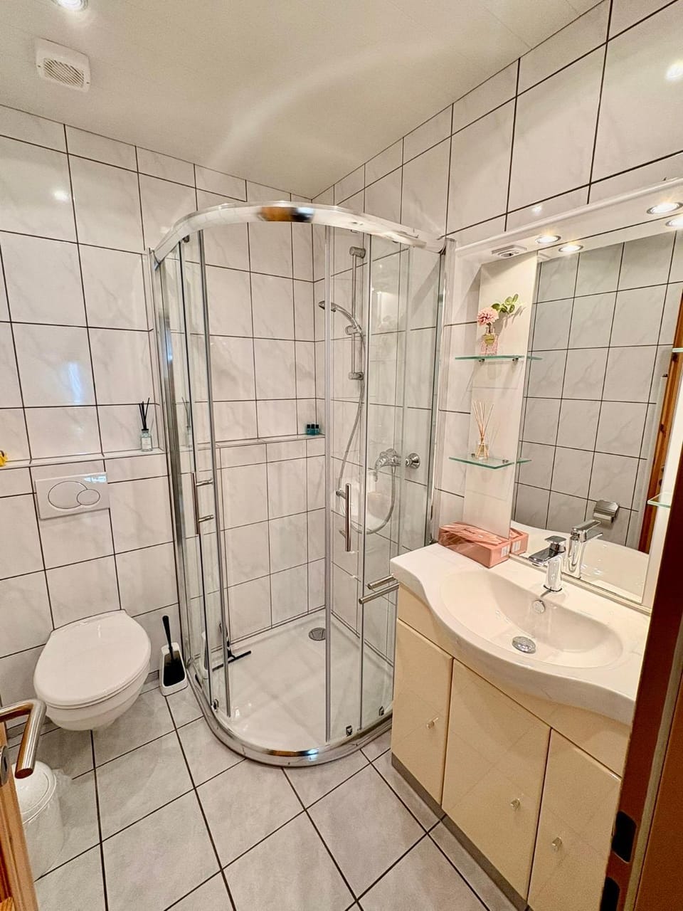 Shower, Toilet, Bathroom