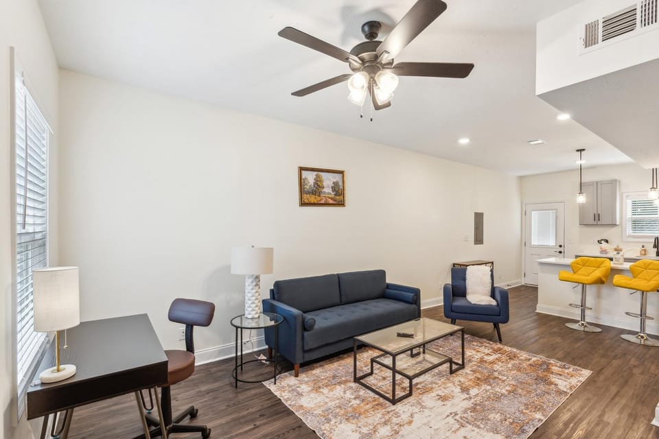 Alto I5 I Corporate Apartment I Pool I Gym Apartment in Clarksville