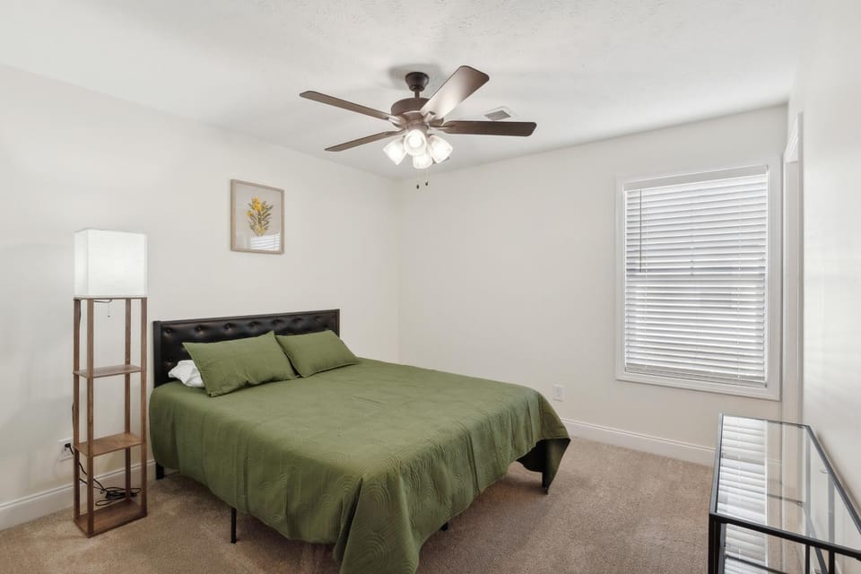 Alto K4 I Cozy & Comfy I Gym I Parking I Pool Apartment in Clarksville
