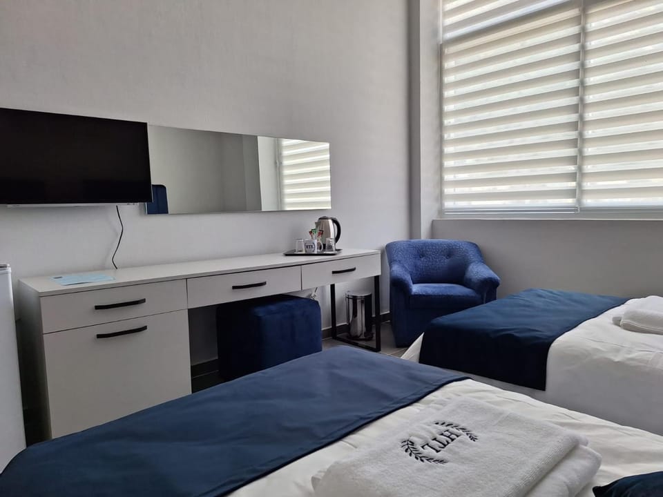 Property building, Guests