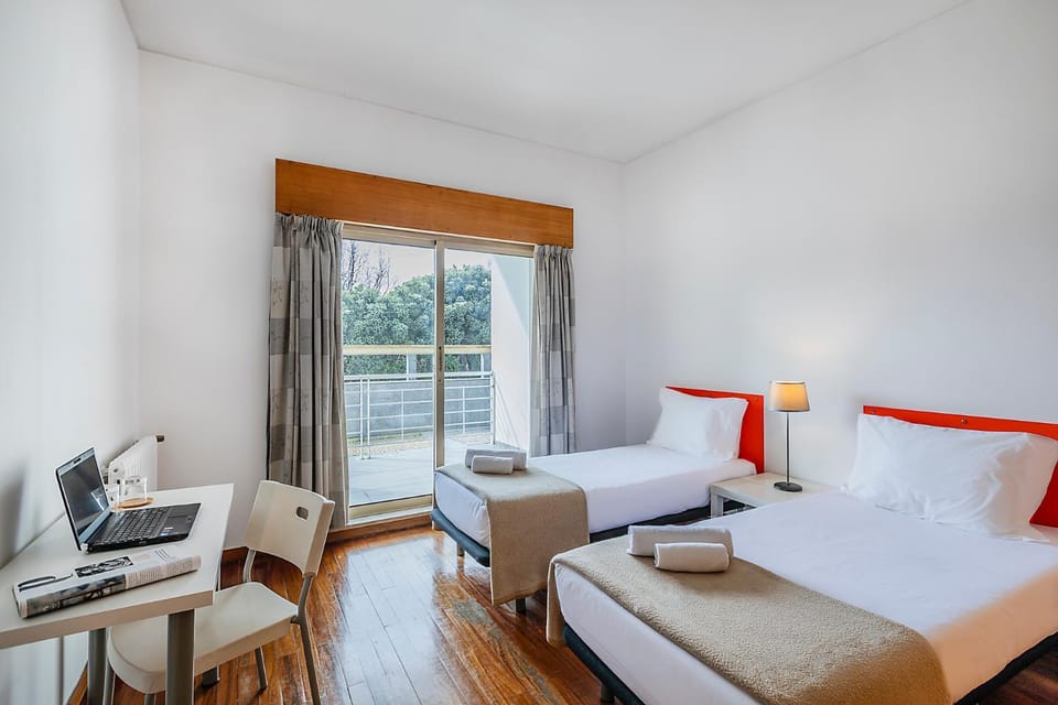 Property building, Garden, Balcony/Terrace, Garden view, River view, Sea view, Sunset