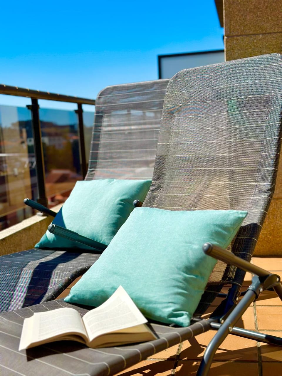 Off site, Balcony/Terrace