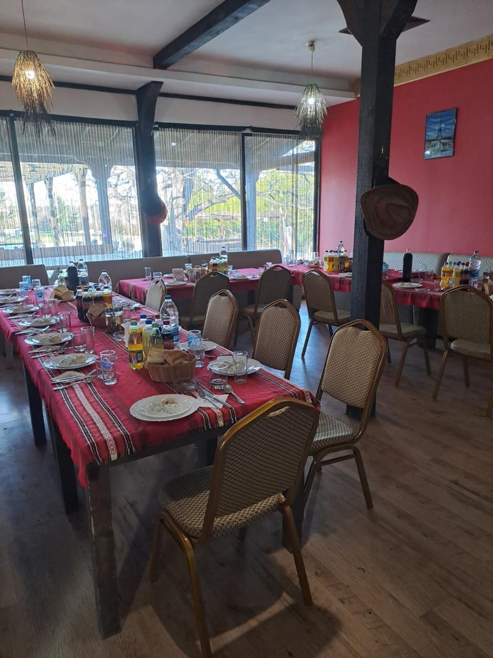 Restaurant/places to eat, Food and drinks, Food