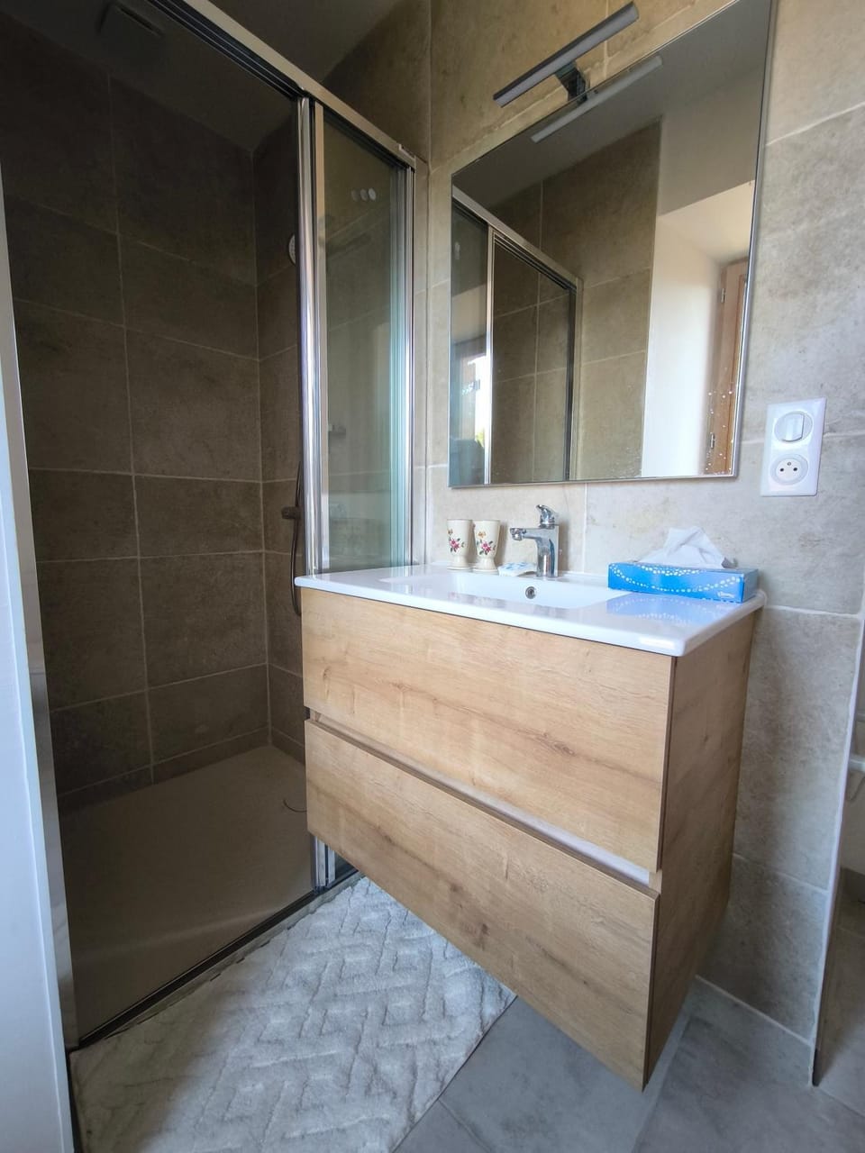 Shower, Bathroom