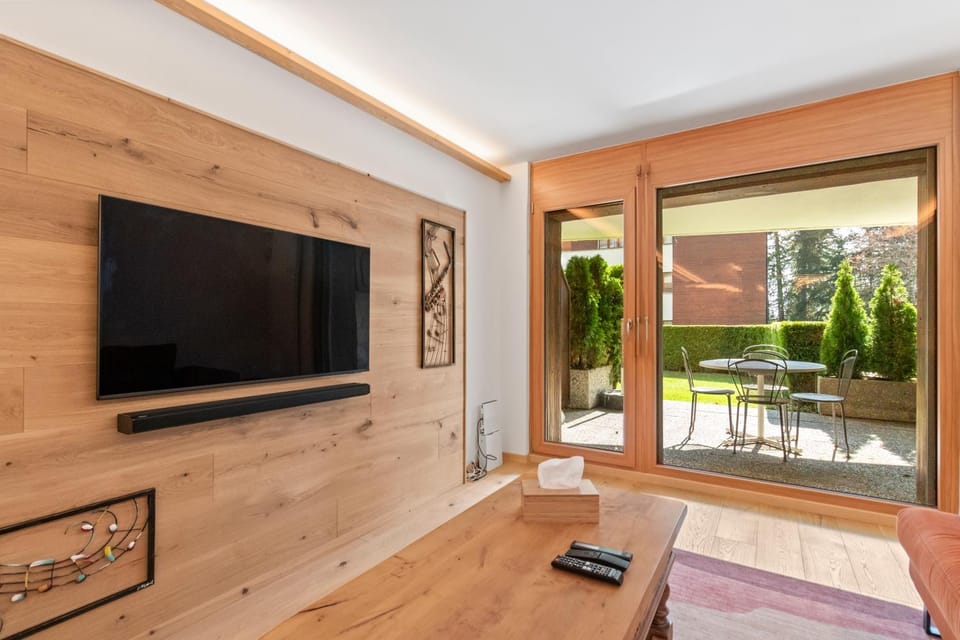 Communal lounge/ TV room, TV and multimedia