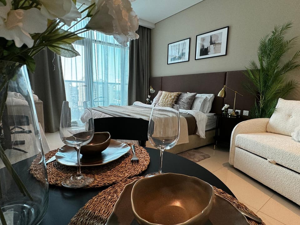 Bed, Living room