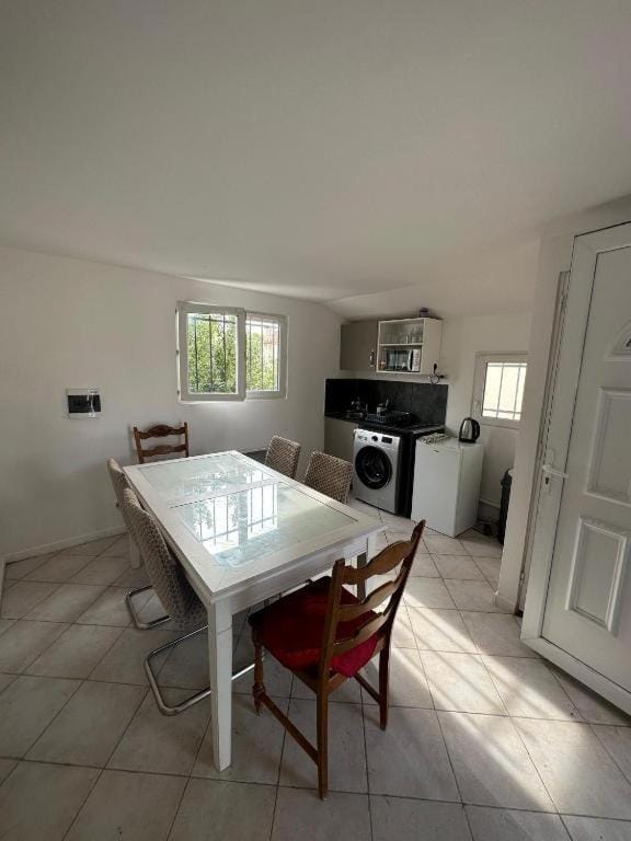 Pr2e Apartment in Île-de-France