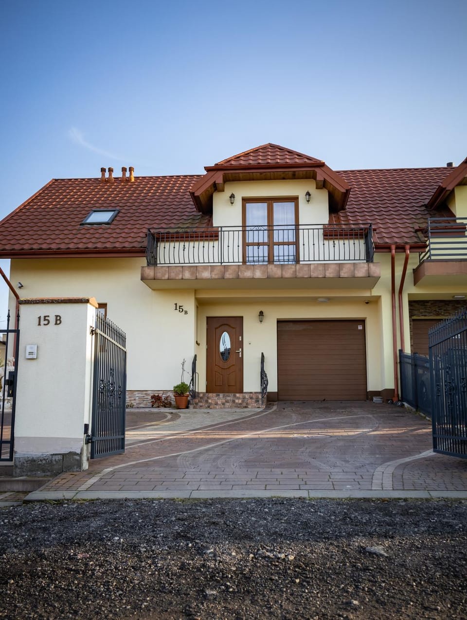 Property building, Day