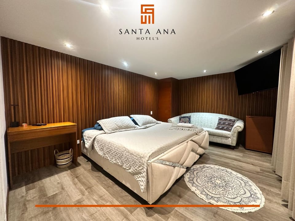 Bed, Living room, Photo of the whole room, Seating area, Bedroom, towels