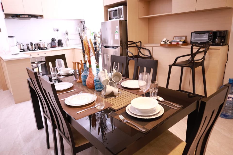 Coffee/tea facilities, Dining area
