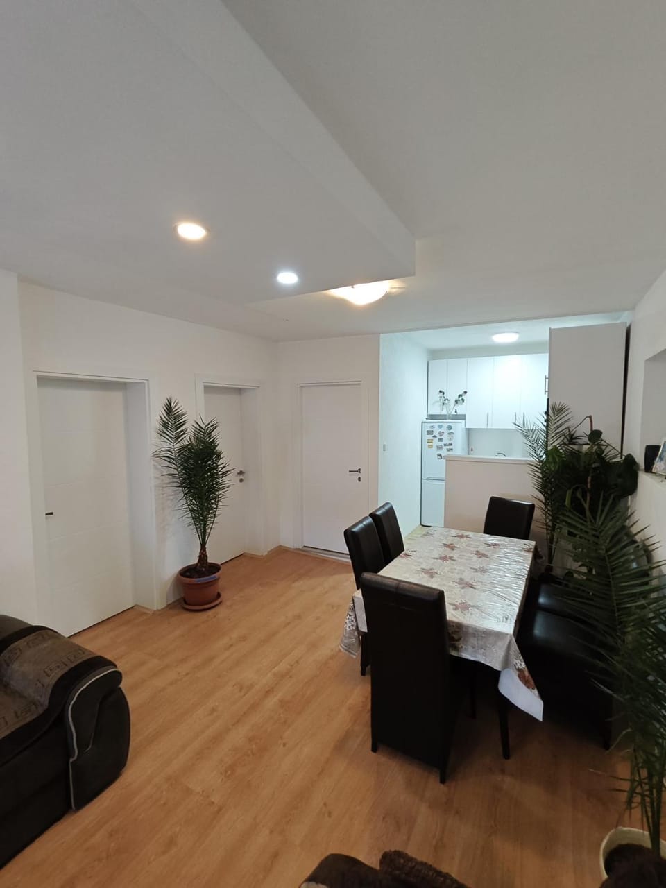 Kitchen or kitchenette, Living room, Seating area