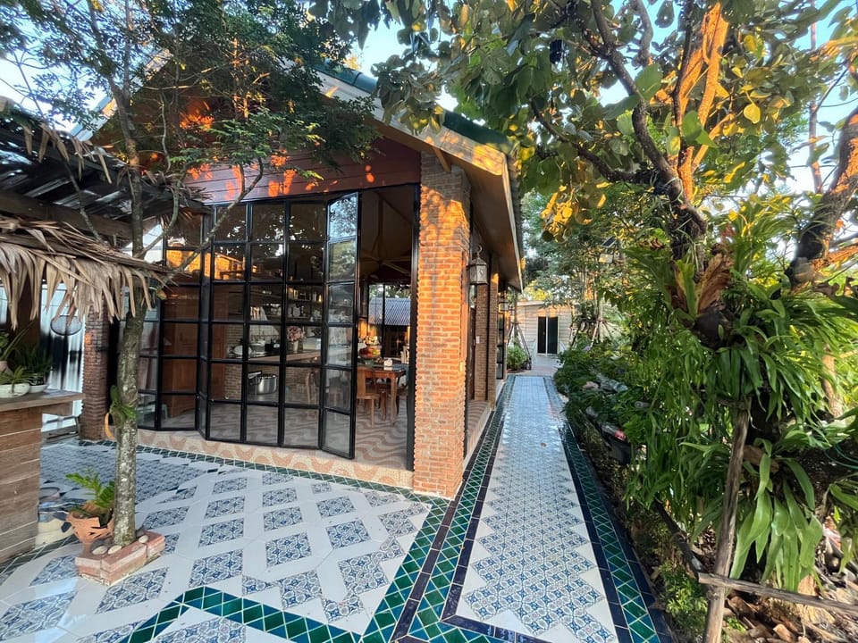 Cozy breezing countryside Pet House in Laos