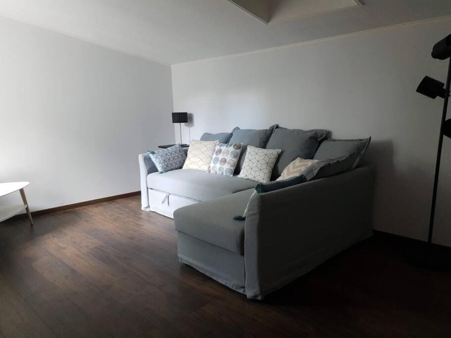 Bed, Seating area, Bedroom
