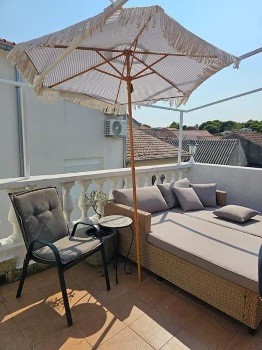 Day, View (from property/room), Balcony/Terrace, Seating area, sunbed