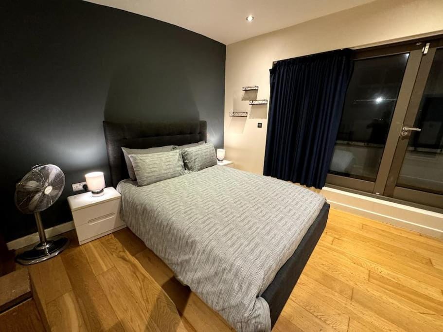 Paddington Station 2 Bedroom House Apartment in City of Westminster