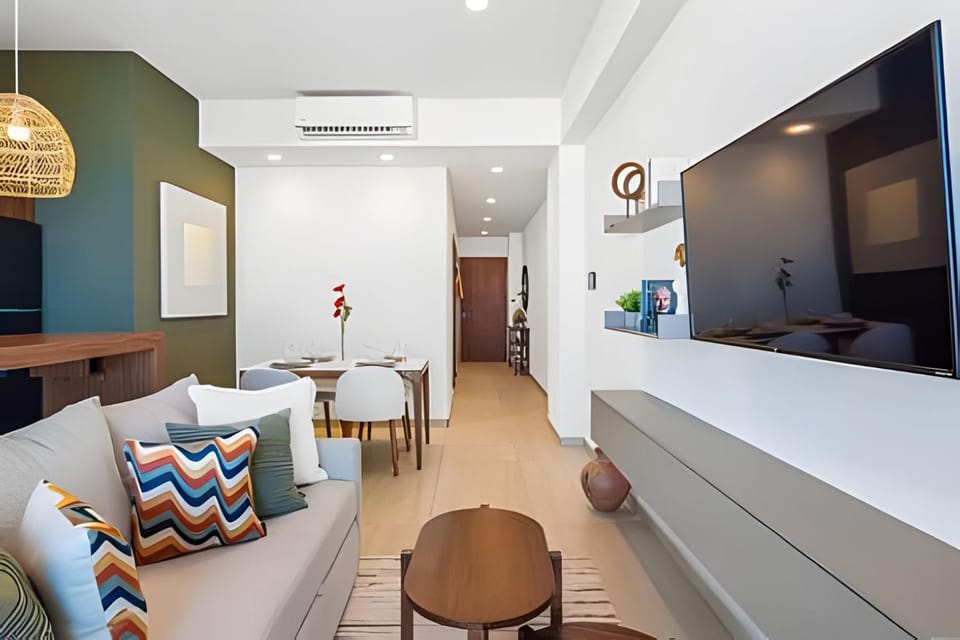 Bird's eye view, TV and multimedia, Living room