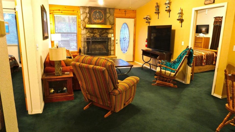 Hilltop Cabin Cabin in Ruidoso