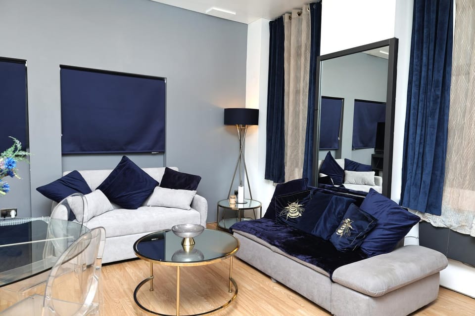 Living room, Seating area