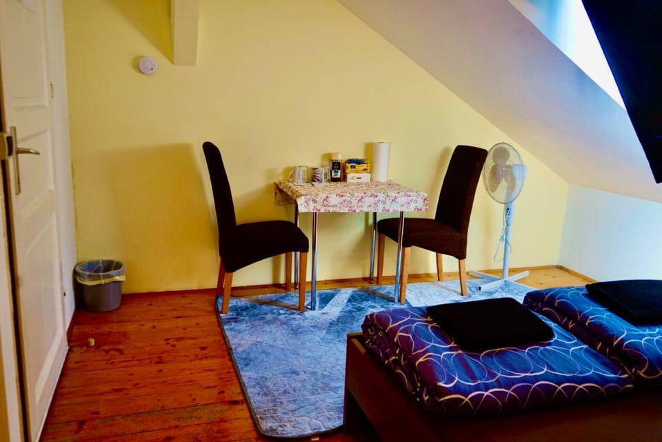 U6 schofwrk hostel Hostel in Vienna