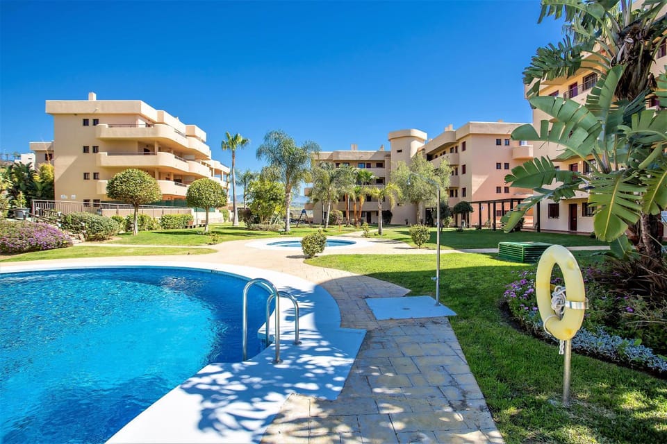Garden, Swimming pool