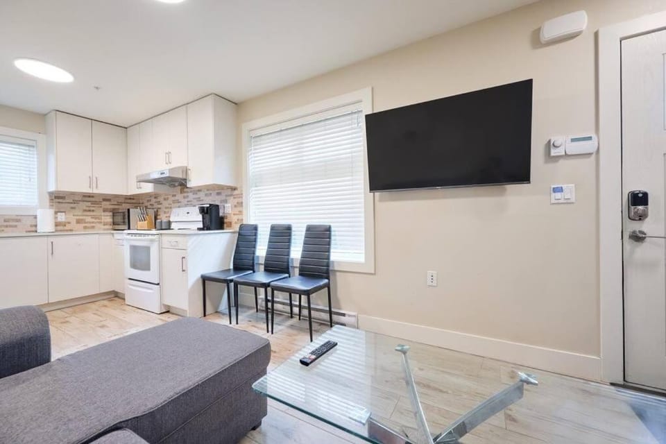The Lodge Apartment in Vancouver