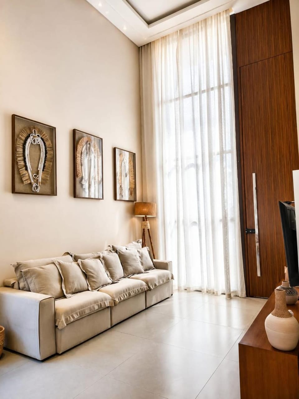 Communal lounge/ TV room