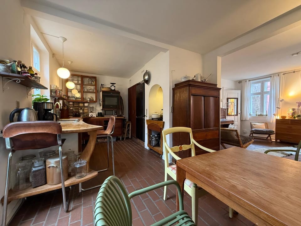 Kitchen or kitchenette, Living room, Dining area