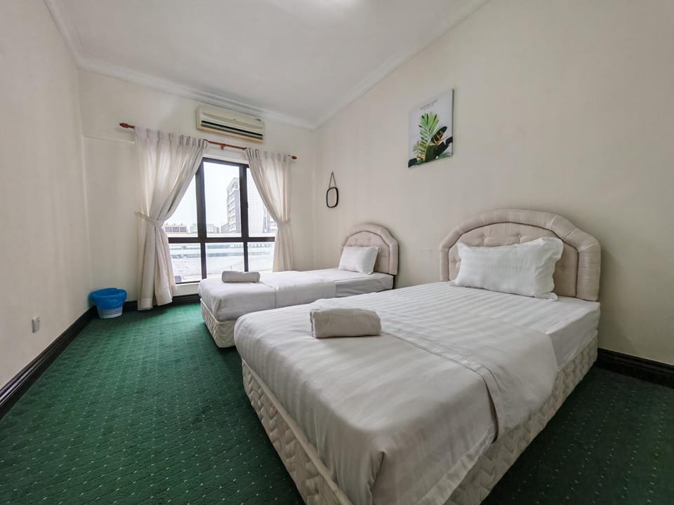 Bed, Photo of the whole room, Bedroom, towels, air conditioner