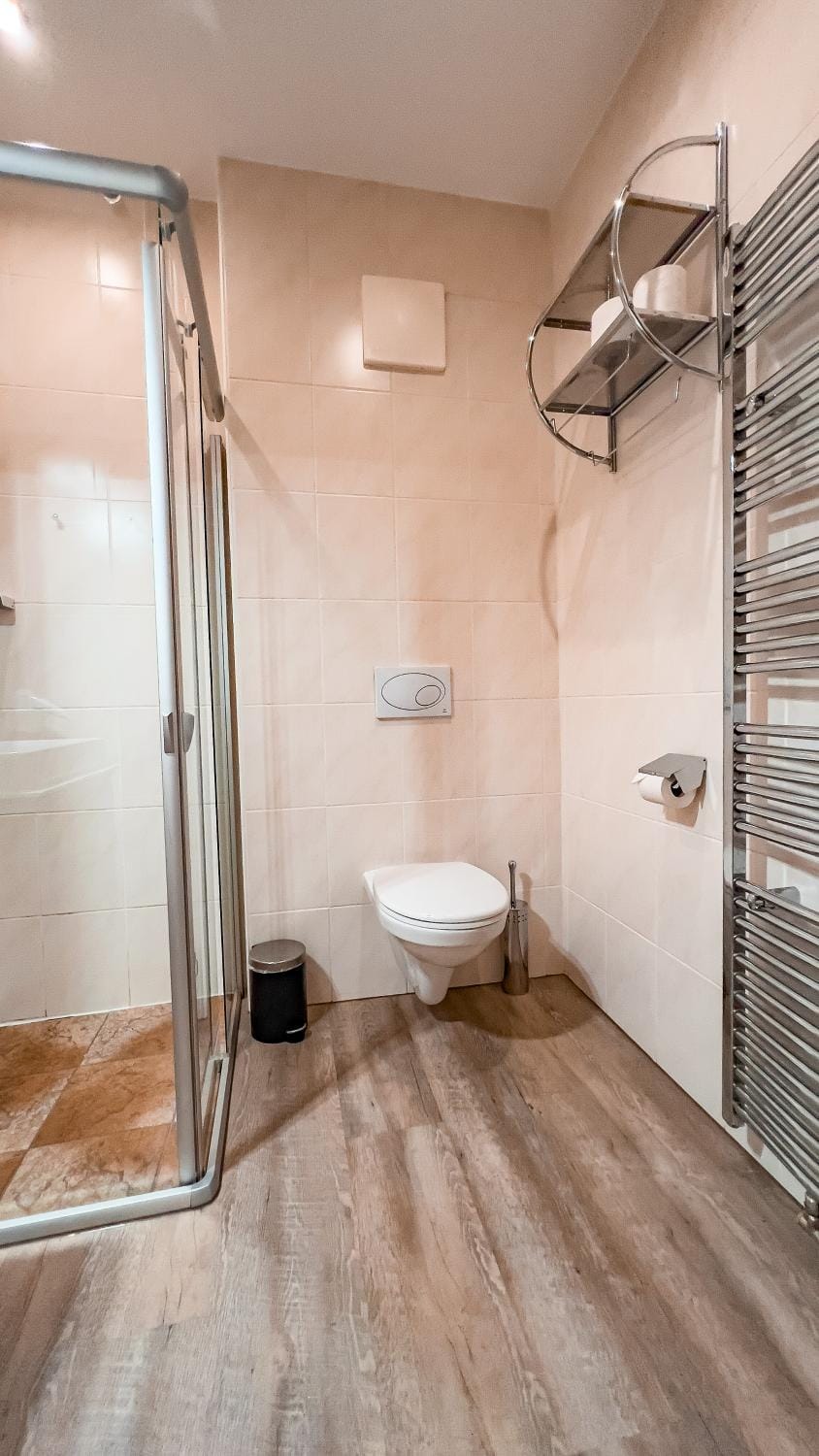 Bathroom, Living room