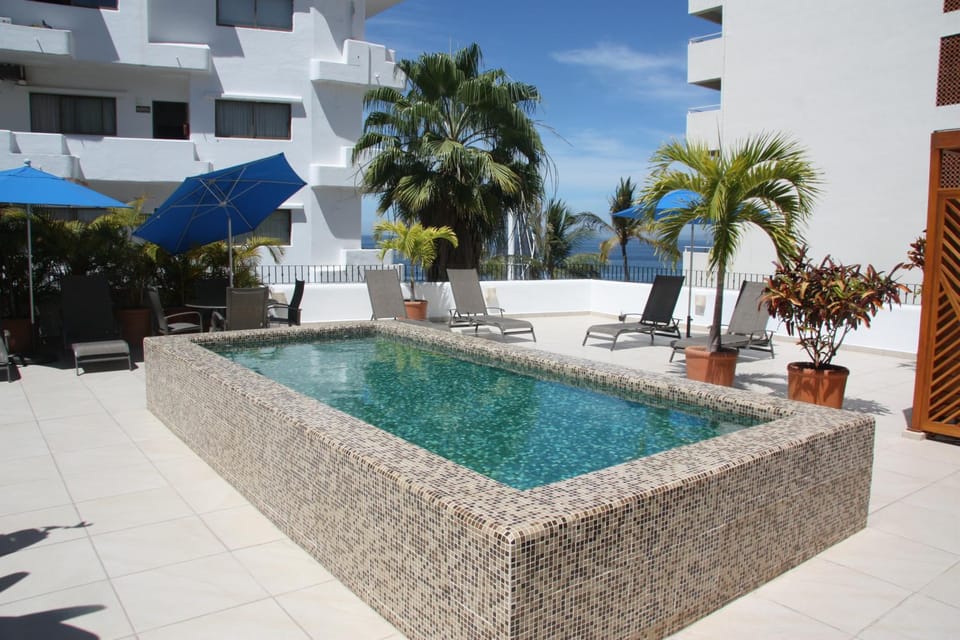 Balcony/Terrace, Swimming pool