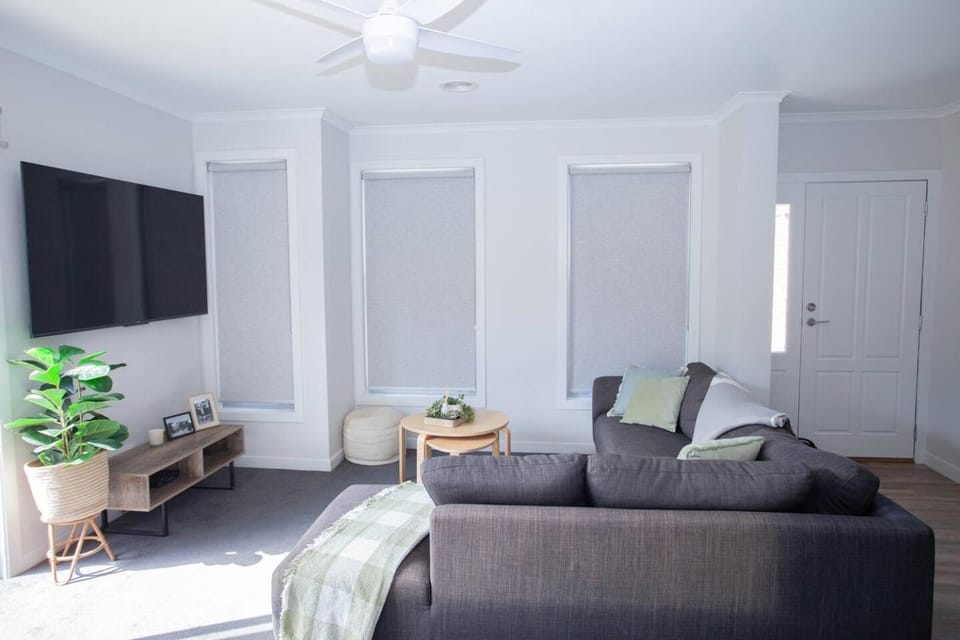 Kline Hideaway Modern 2BR Near Ballarat CBD House in Ballarat