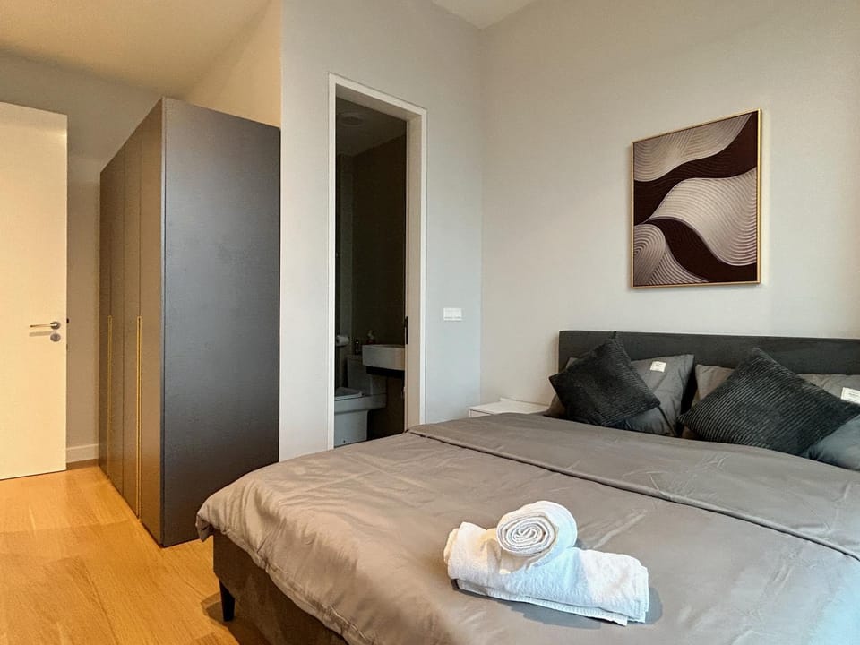 Bedroom, wardrobe