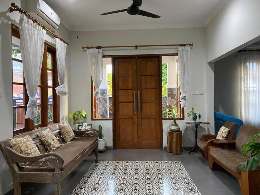 Ndalem Nitikan by Narayana House in Yogyakarta