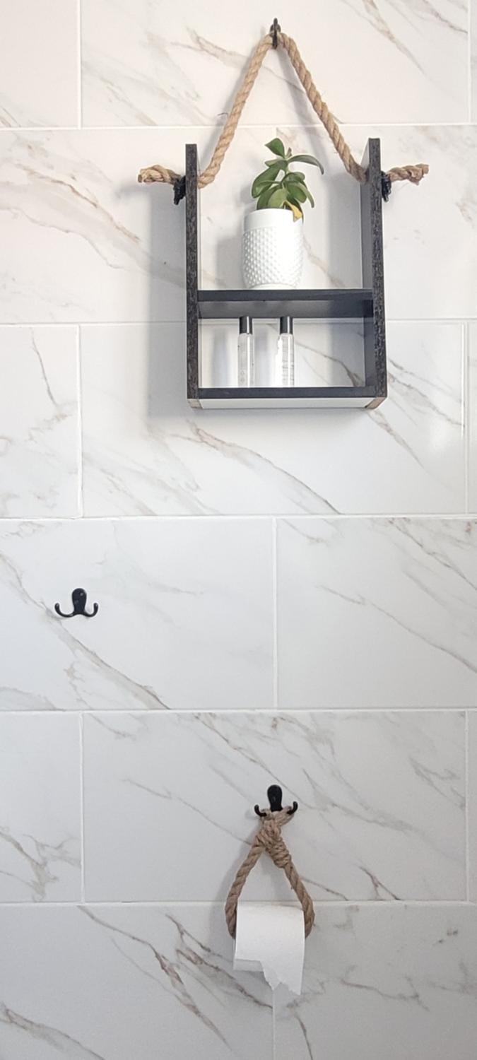 Bathroom, Decorative detail, Bath