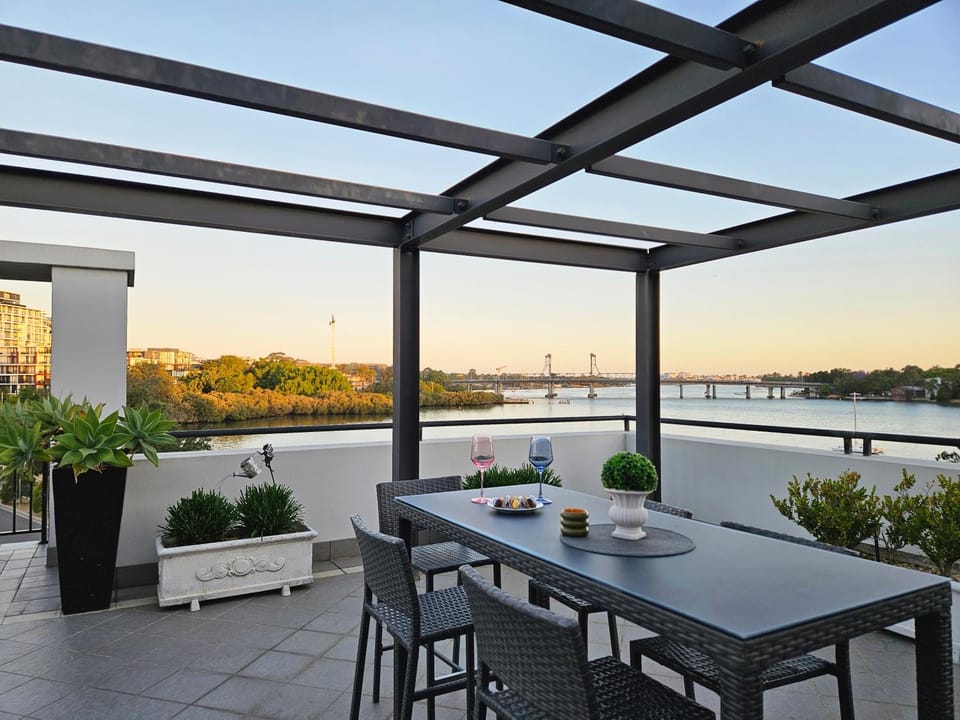Breathtaking Waterfront Penthouse with Big Terrace nr Olympic Park and Free parking Apartment in Sydney