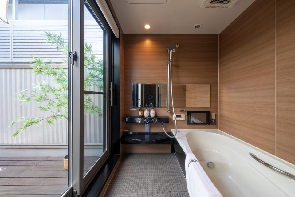 Bathroom, Bath