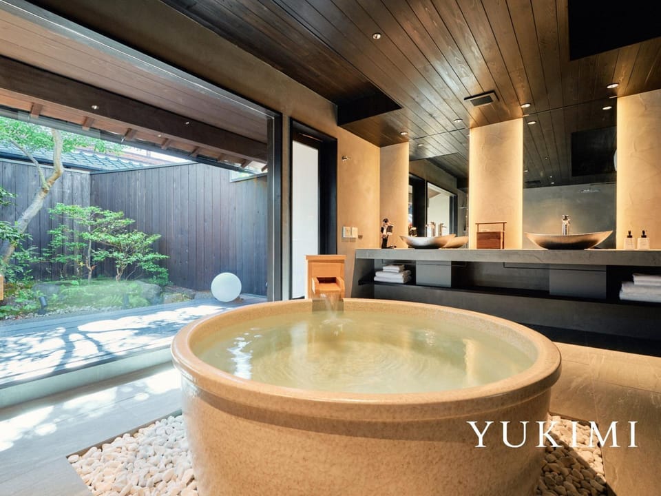 Bathroom, Bath