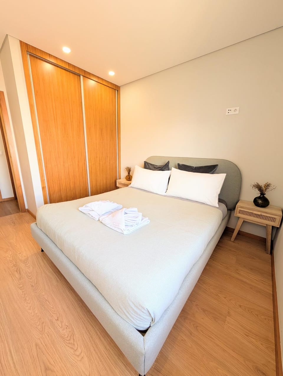 Bedroom, wardrobe