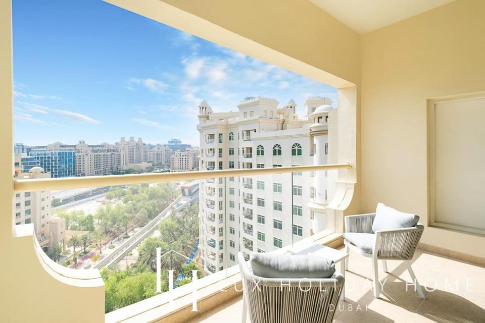 Day, Balcony/Terrace, City view
