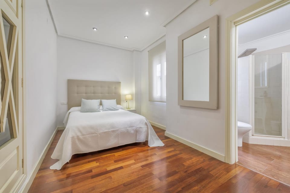 Bed, Bedroom, heating, air conditioner