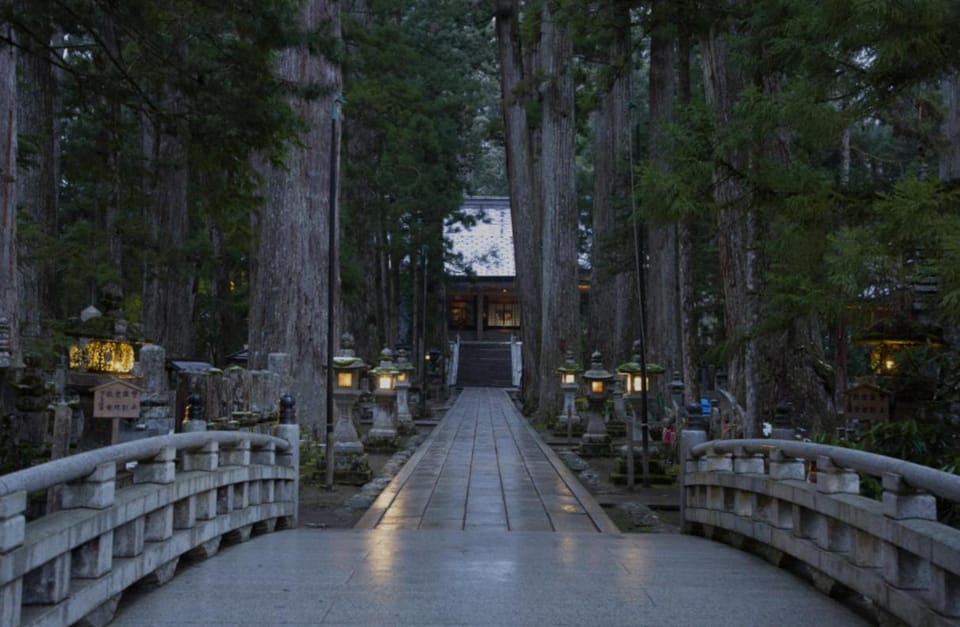 高野山ゲストハウス ラフテル Koyasan Guest House Laugh Tale Bed and Breakfast in Japan