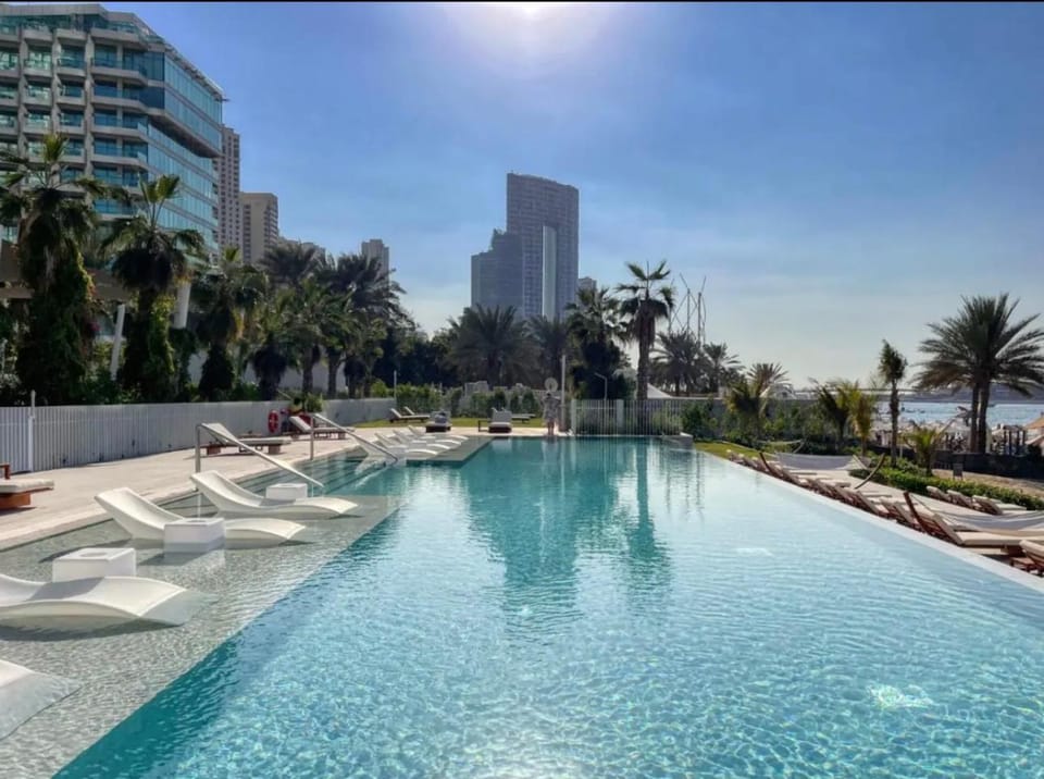 La Vie Beach front JBR apartment by Happy Season Apartment in Dubai