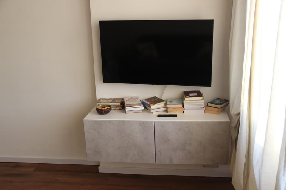 Library, TV and multimedia
