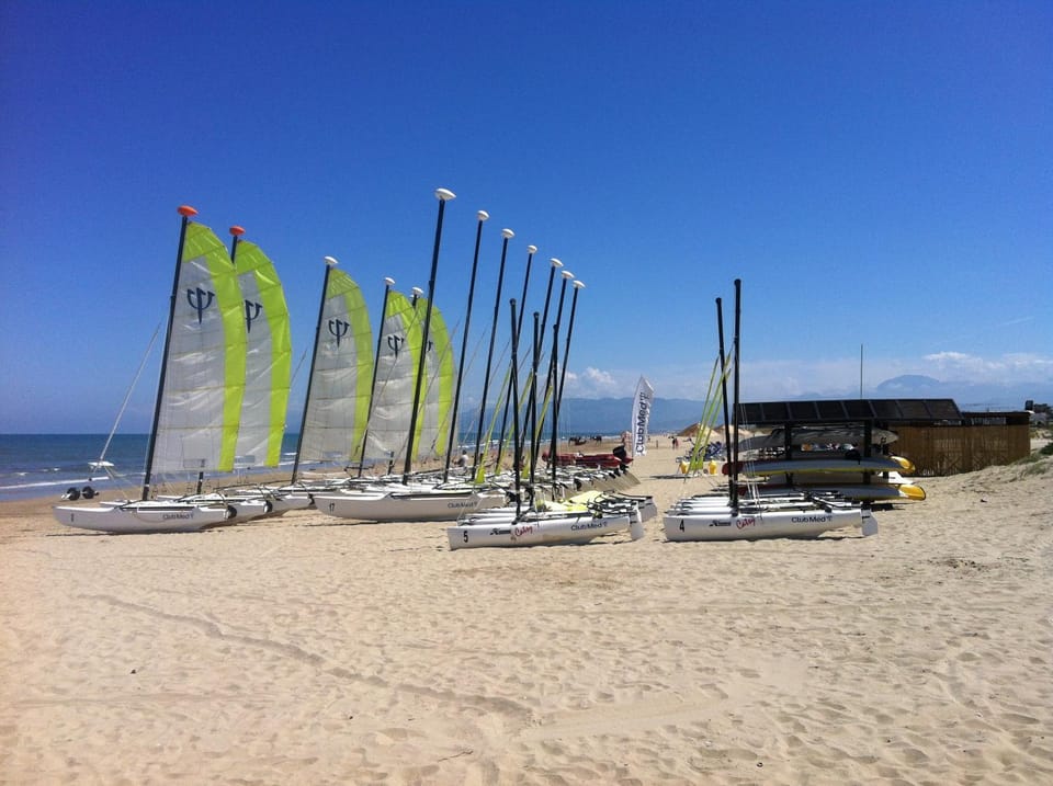 Beach, Windsurfing, Sea view, sunbed