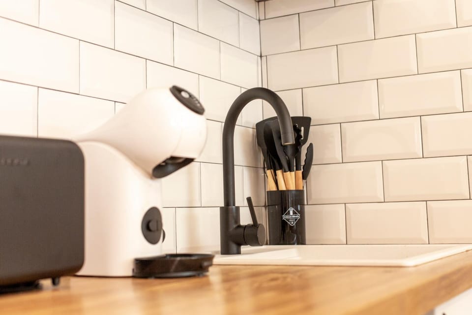 Coffee/tea facilities, Kitchen or kitchenette