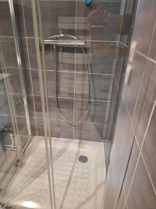 Studio meublé centre-ville 30 min Paris Apartment in Île-de-France