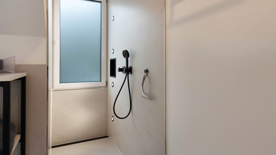 Bathroom, Living room