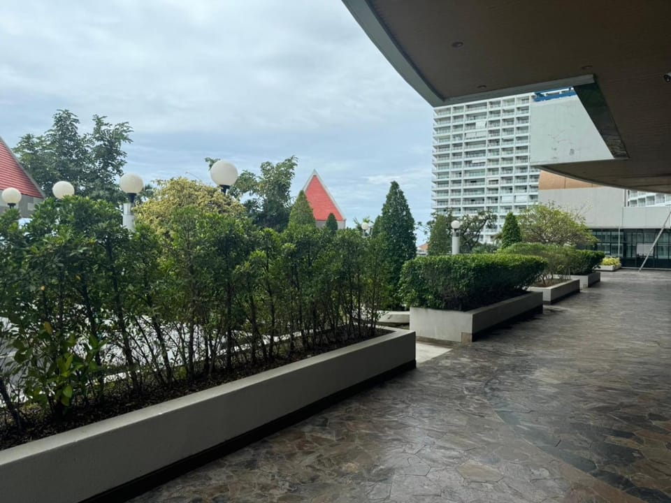Property building, Garden