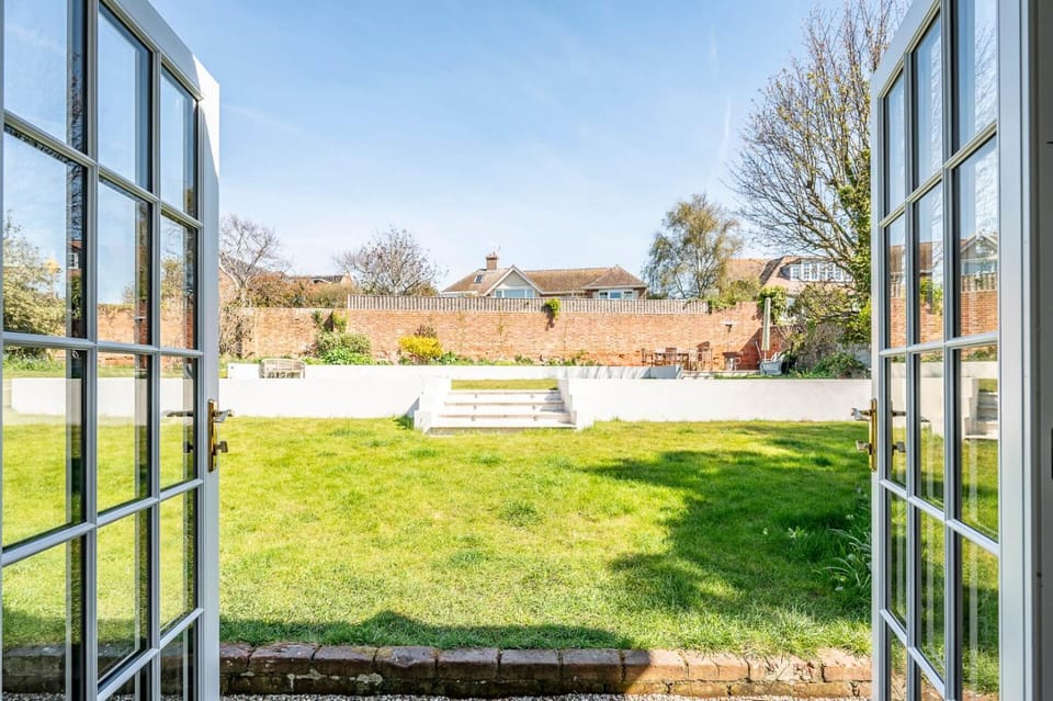 Rosebank, a stunning holiday home in Aldeburgh House in Aldeburgh